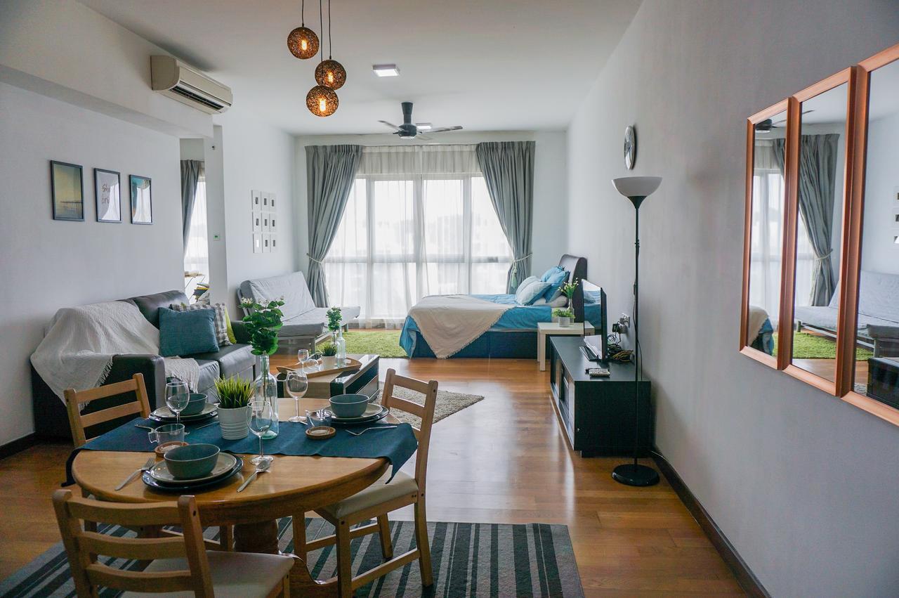 Regalia Suites Куала-Лумпур Экстерьер фото