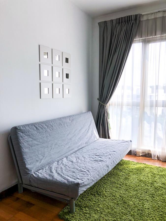 Regalia Suites Куала-Лумпур Экстерьер фото